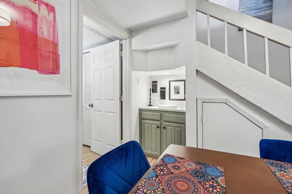 5200 Martel Avenue #24B Dallas, TX 75206