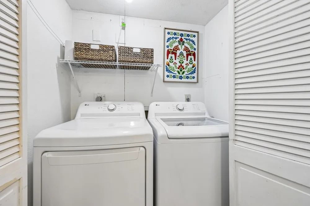 5200 Martel Avenue #24B Dallas, TX 75206