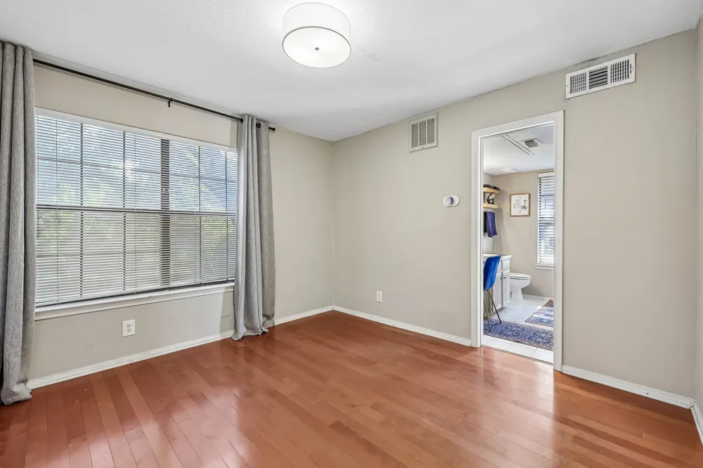 5200 Martel Avenue #24B Dallas, TX 75206