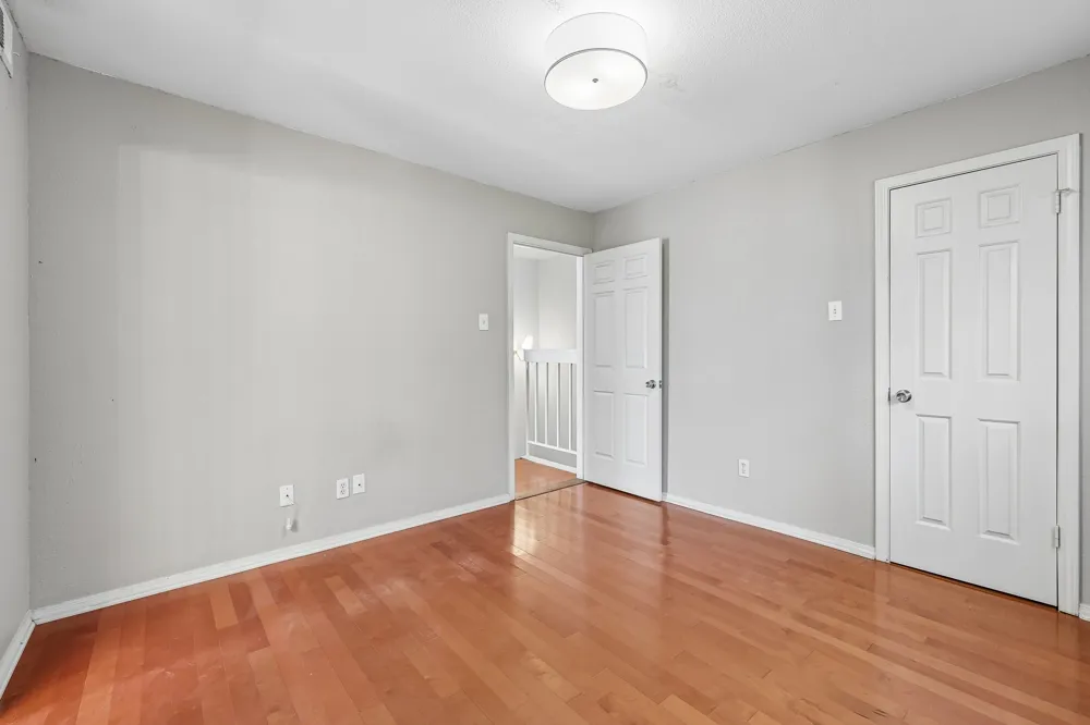 5200 Martel Avenue #24B Dallas, TX 75206