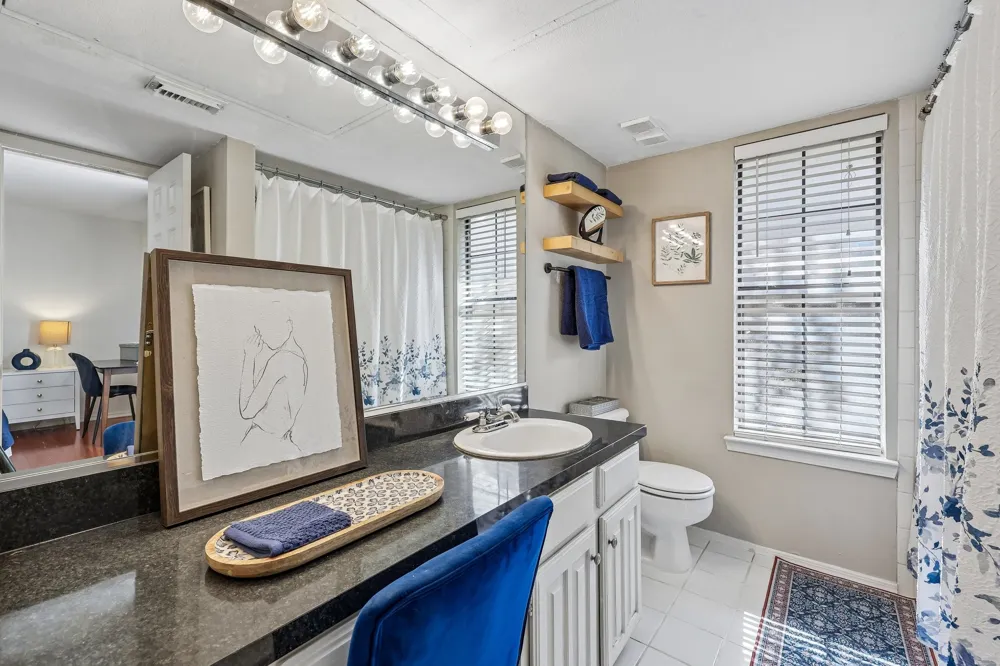 5200 Martel Avenue #24B Dallas, TX 75206