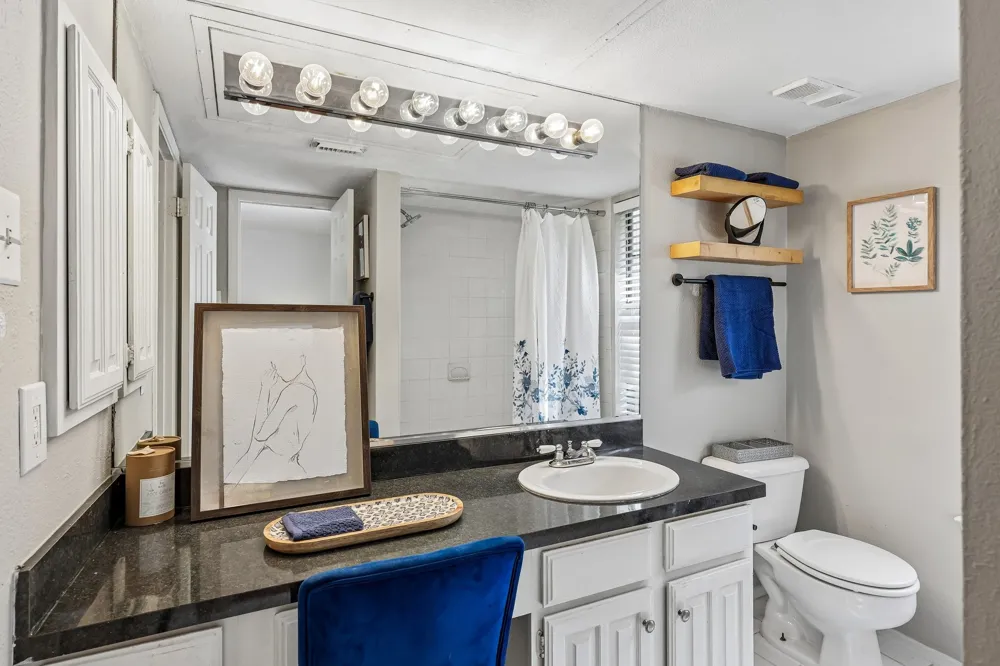 5200 Martel Avenue #24B Dallas, TX 75206