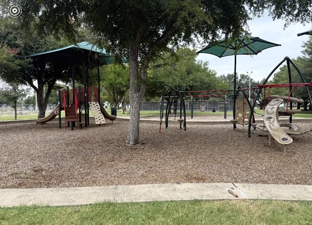 5200 Martel Avenue #24B Dallas, TX 75206