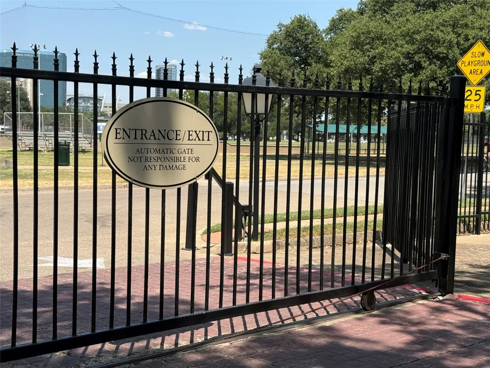 5200 Martel Avenue #24B Dallas, TX 75206