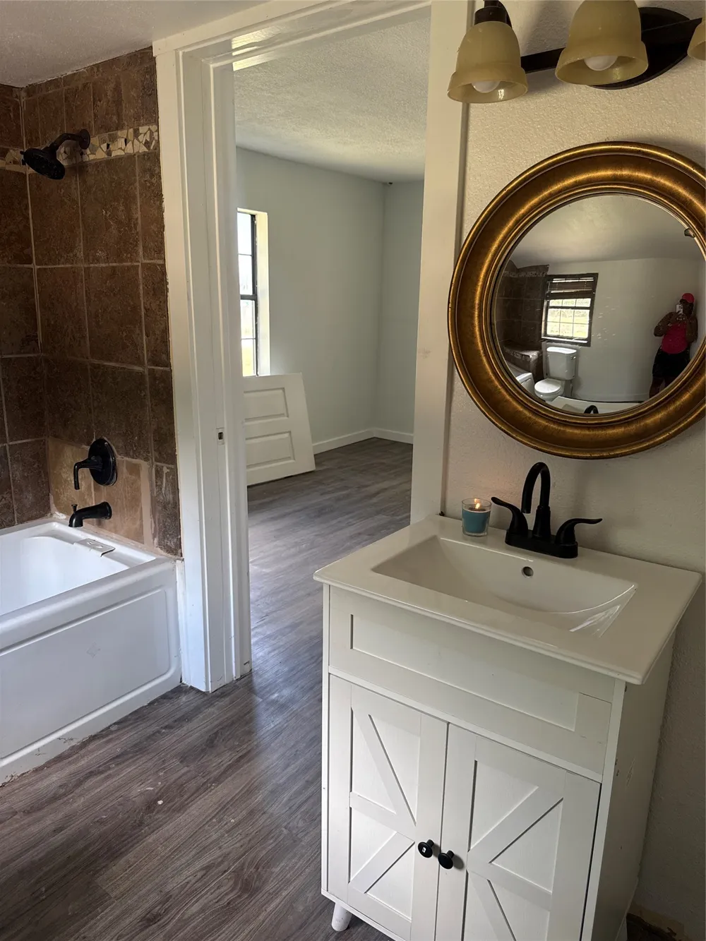 904 E Calhoun Street Rice, TX 75155