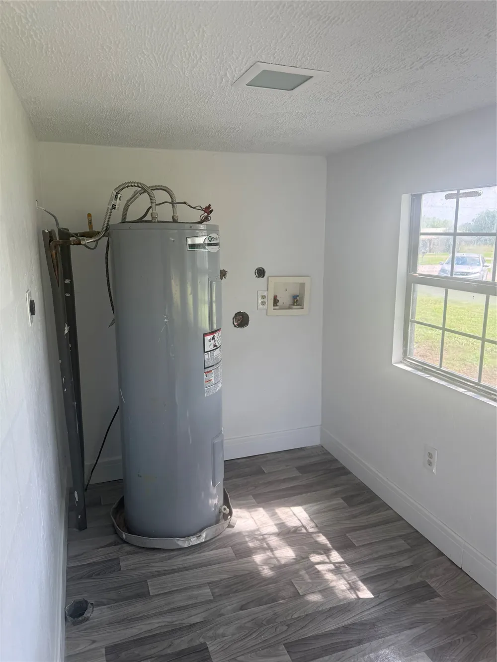 904 E Calhoun Street Rice, TX 75155