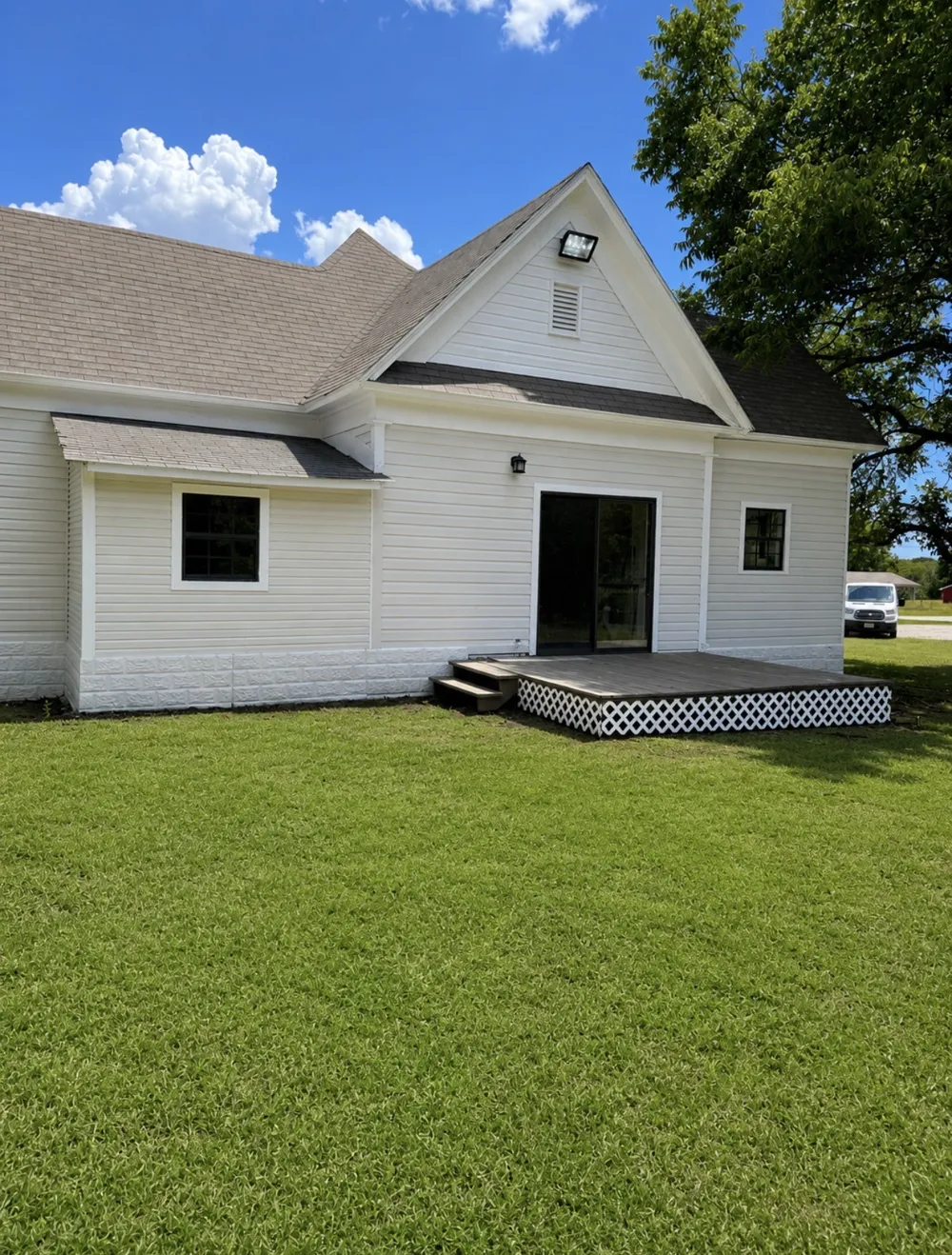 904 E Calhoun Street Rice, TX 75155