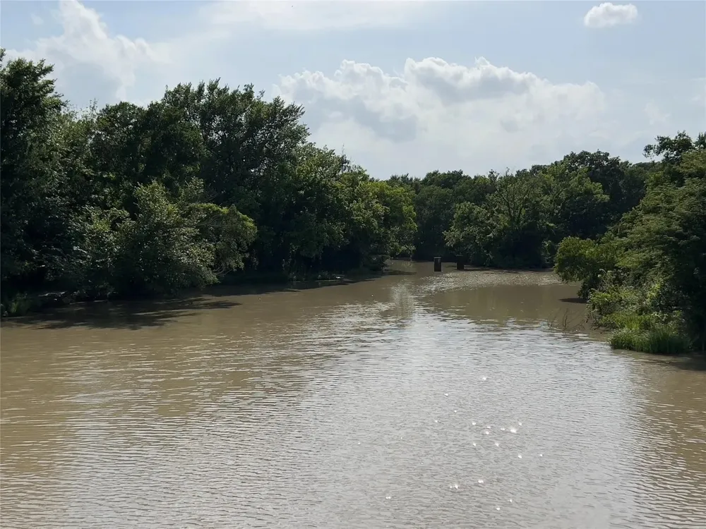 24901 S Fm 148 Kemp, TX 75143