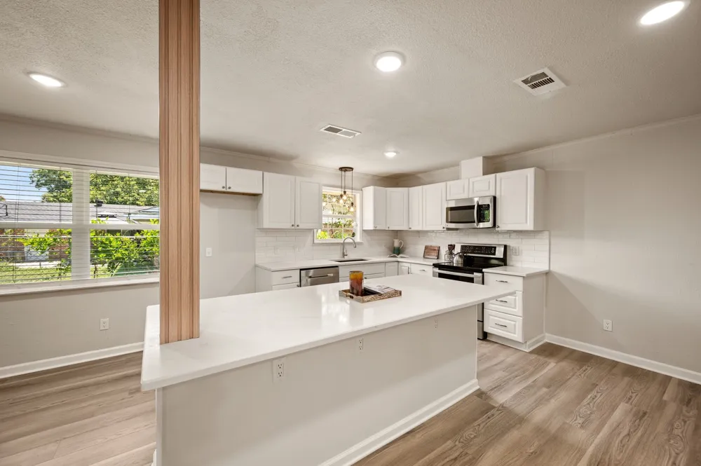 6517 Jameson Street Richland Hills, TX 76118