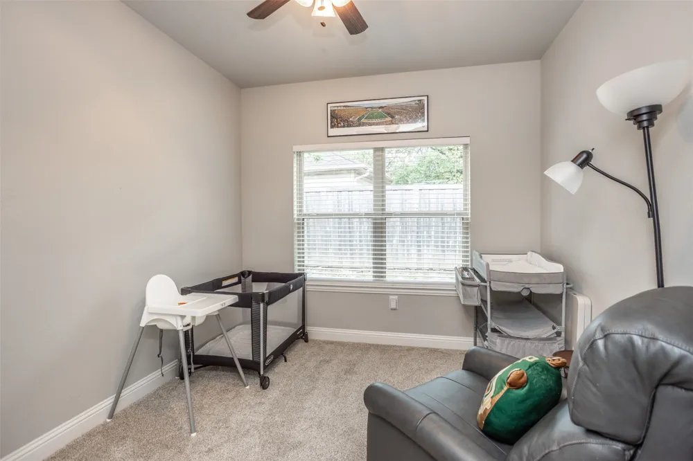 110 E Iriquois Drive Lake Kiowa, TX 76240