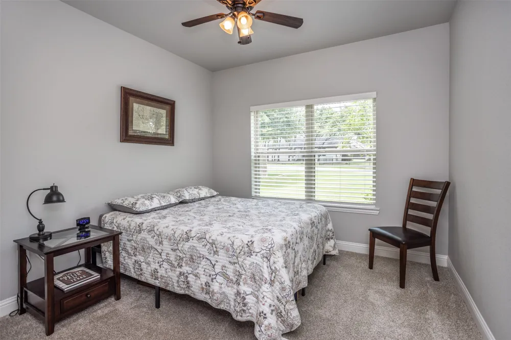 110 E Iriquois Drive Lake Kiowa, TX 76240