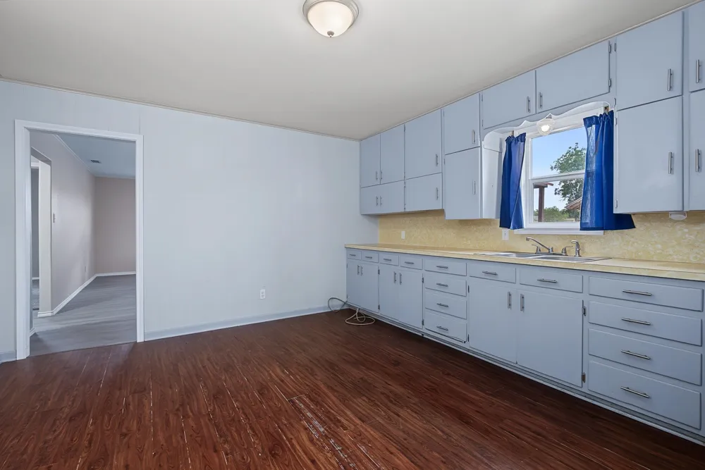 611 Richard Avenue Rotan, TX 79546