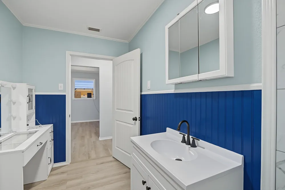 611 Richard Avenue Rotan, TX 79546
