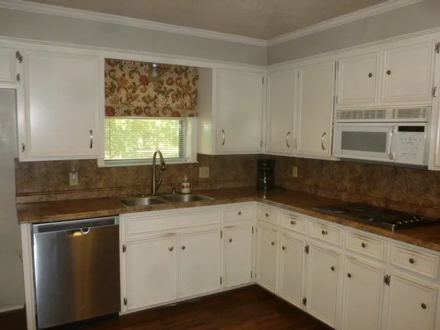 4315 Waples Road Granbury, TX 76049