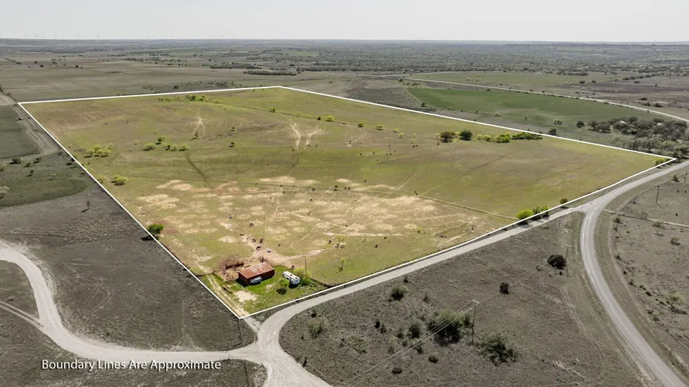 90 County Road 515 Energy, TX 76452