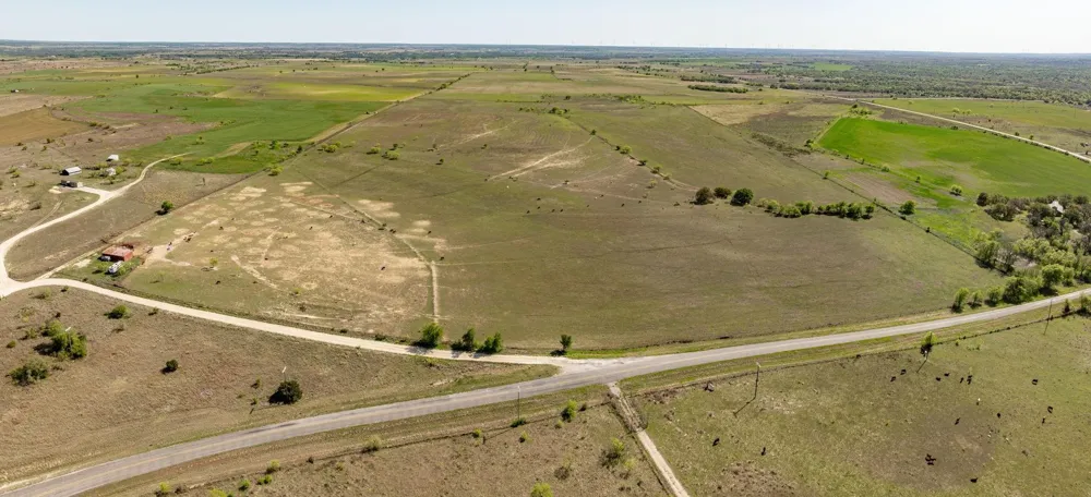 90 County Road 515 Energy, TX 76452