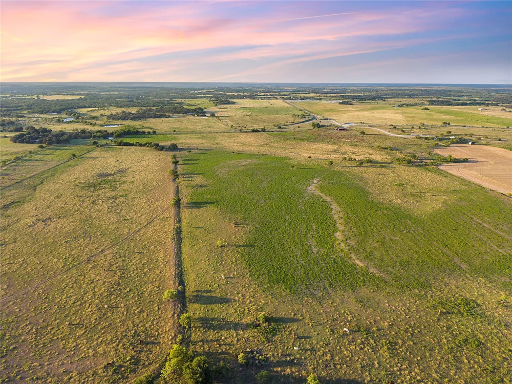 90 County Road 515 Energy, TX 76452