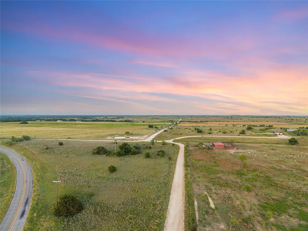 90 County Road 515 Energy, TX 76452