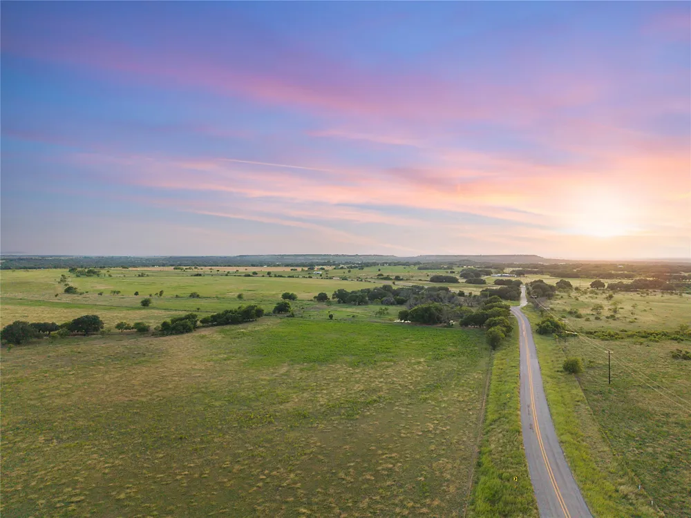 90 County Road 515 Energy, TX 76452