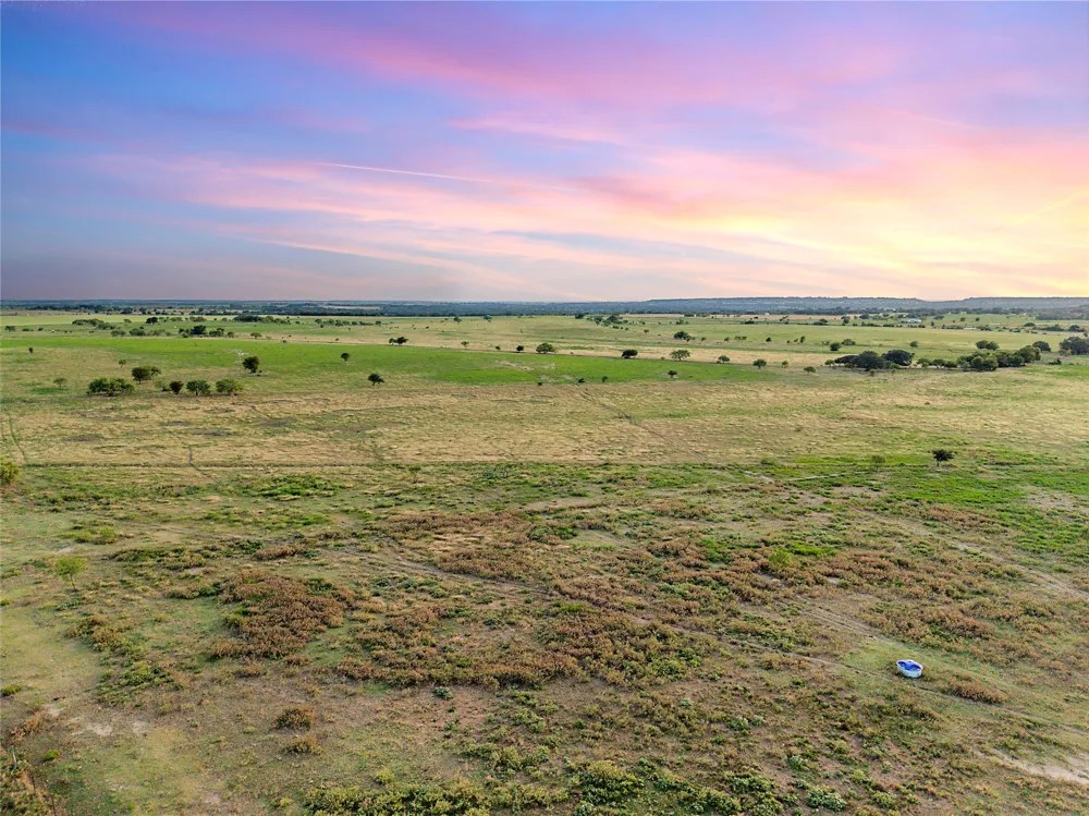 90 County Road 515 Energy, TX 76452