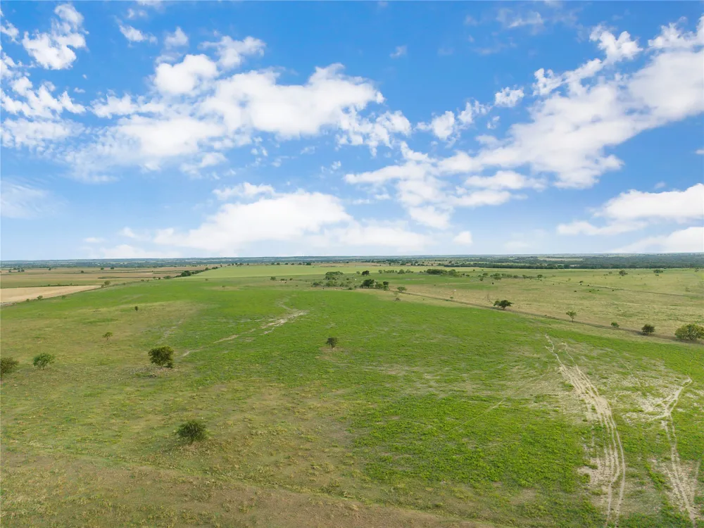90 County Road 515 Energy, TX 76452