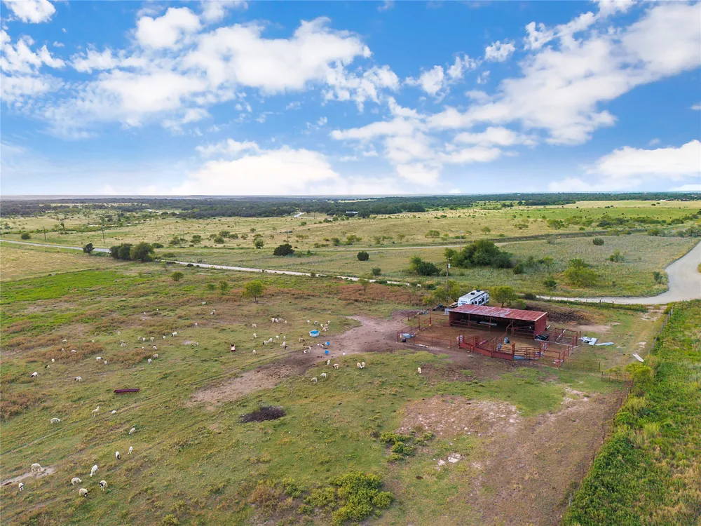 90 County Road 515 Energy, TX 76452