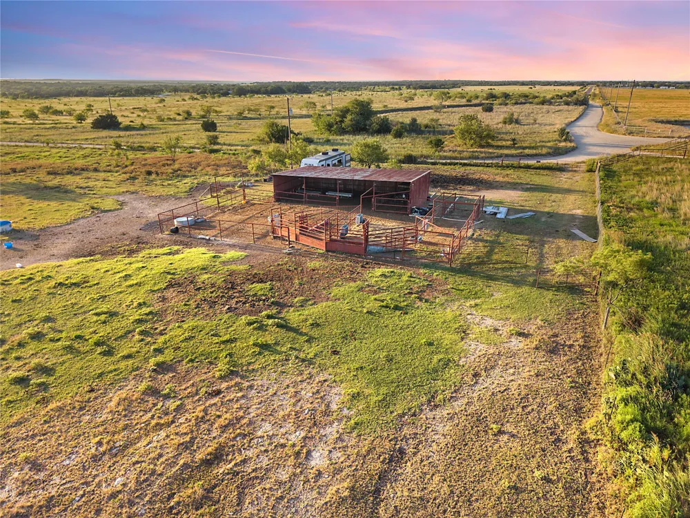 90 County Road 515 Energy, TX 76452