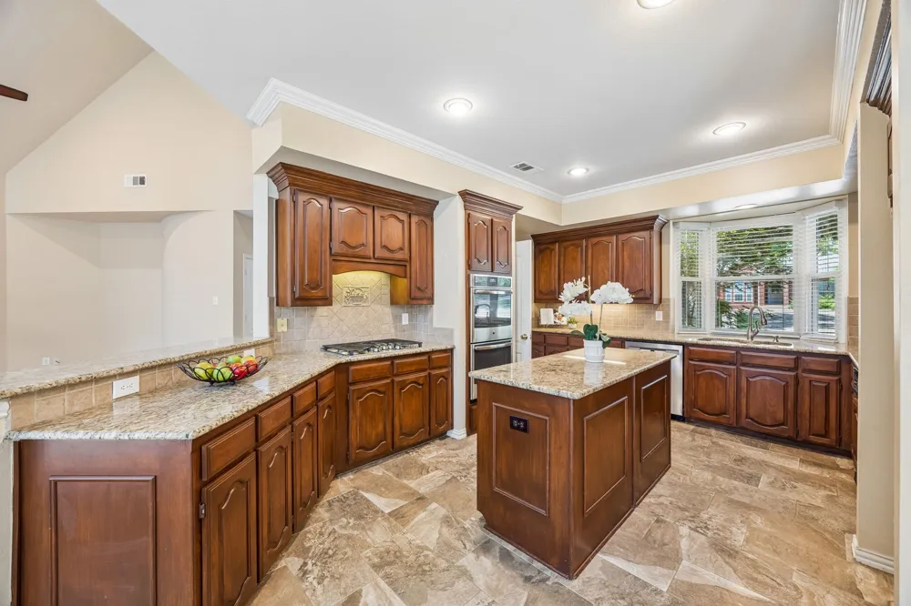 2020 Kipling Drive Flower Mound, TX 75022