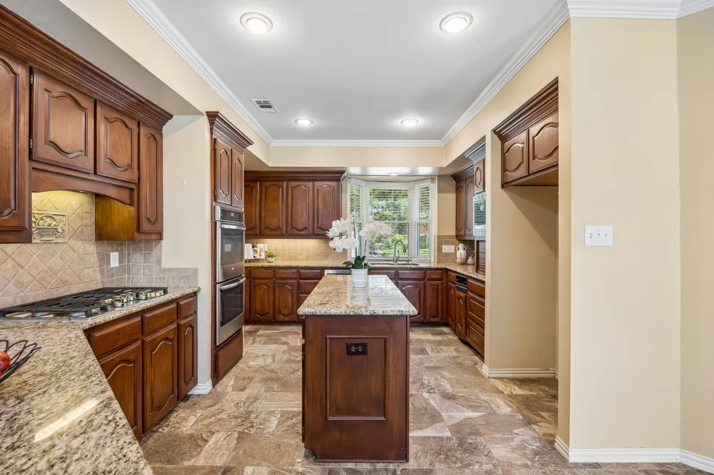 2020 Kipling Drive Flower Mound, TX 75022