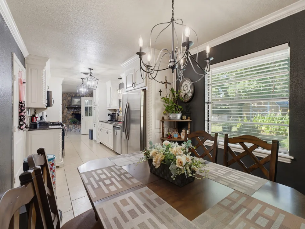702 Preston Street Bowie, TX 76230