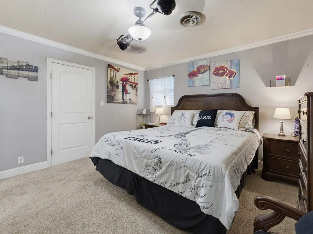 702 Preston Street Bowie, TX 76230