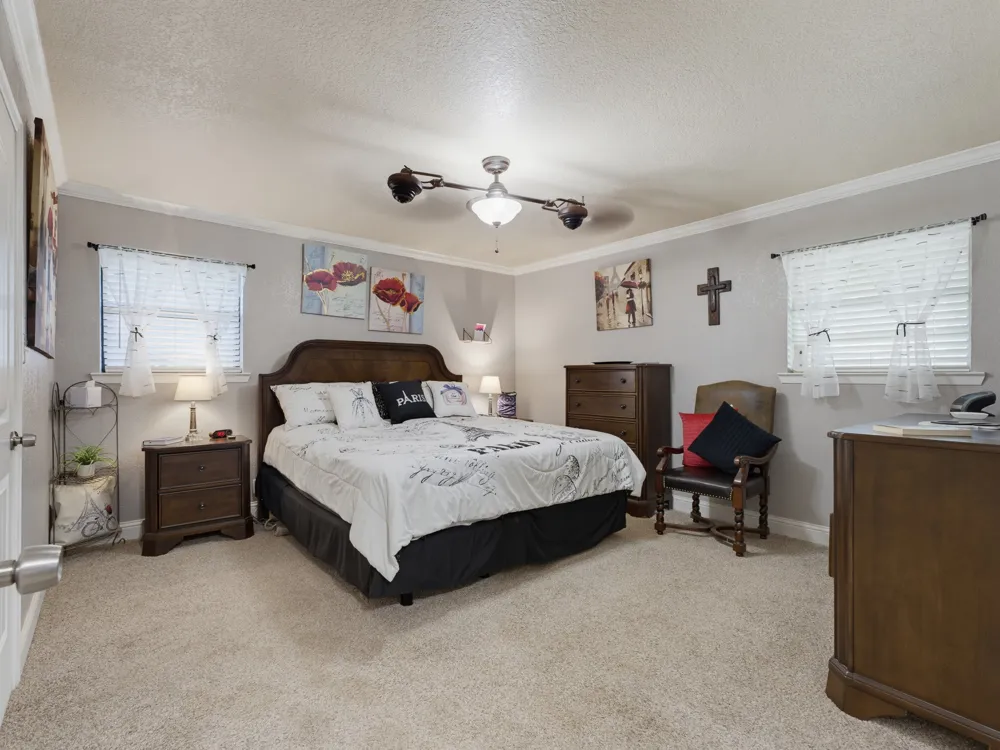 702 Preston Street Bowie, TX 76230
