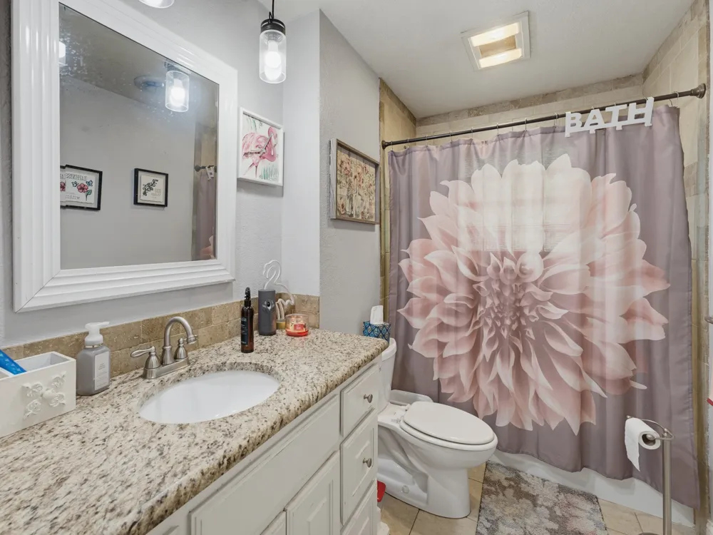 702 Preston Street Bowie, TX 76230