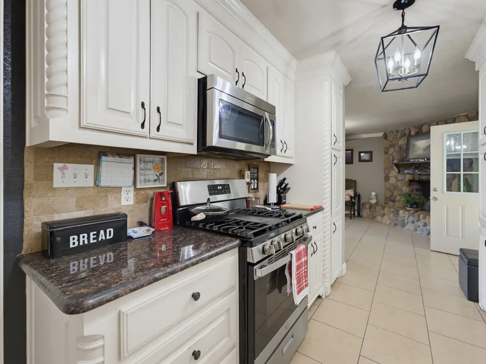 702 Preston Street Bowie, TX 76230