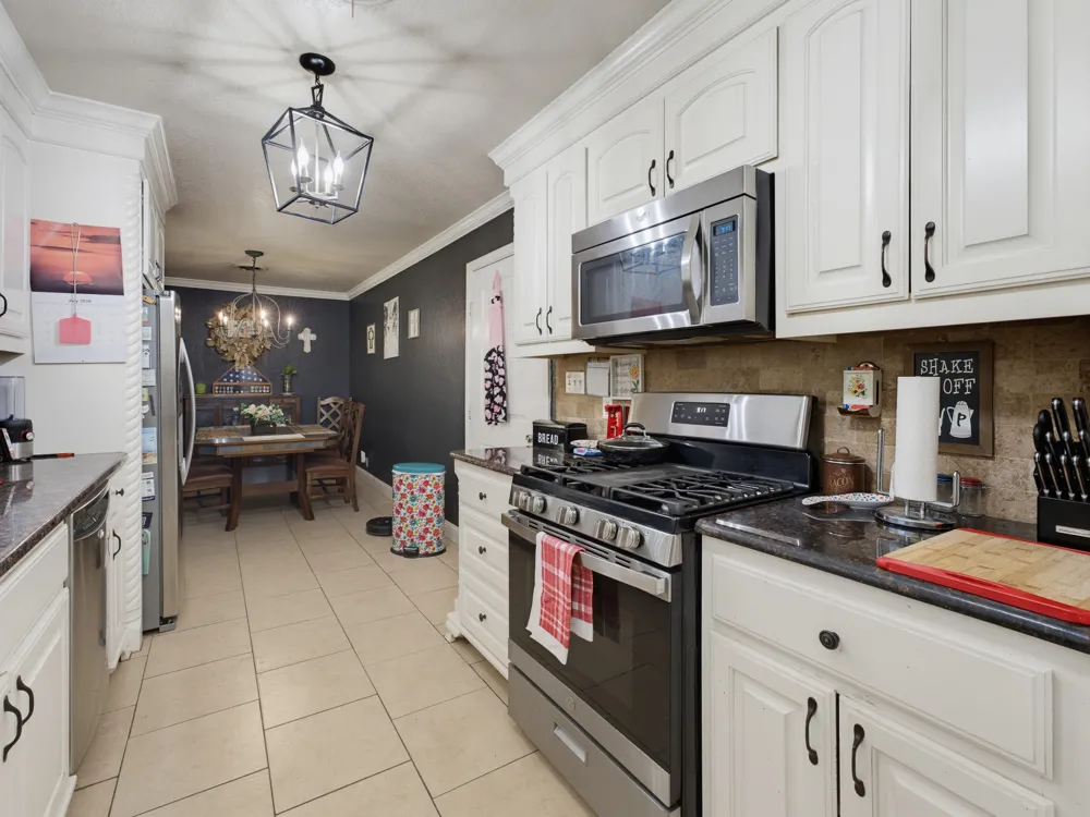 702 Preston Street Bowie, TX 76230
