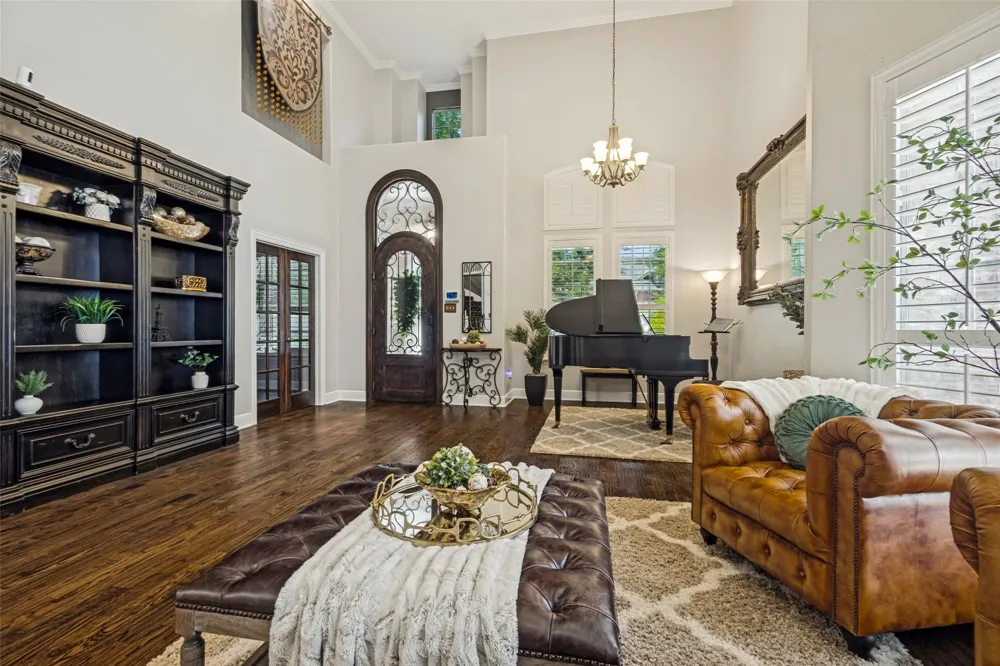 8704 Wyatt Circle Argyle, TX 76226
