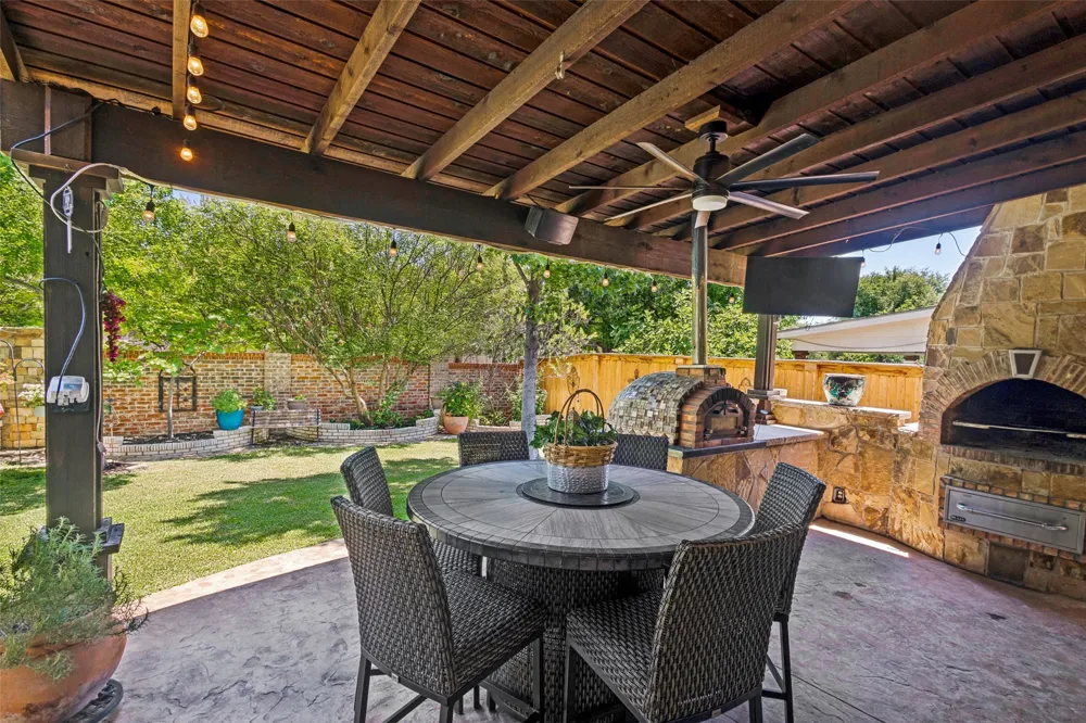 8704 Wyatt Circle Argyle, TX 76226