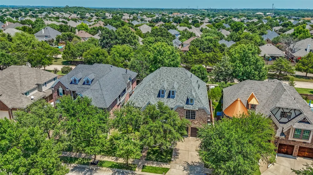 8704 Wyatt Circle Argyle, TX 76226