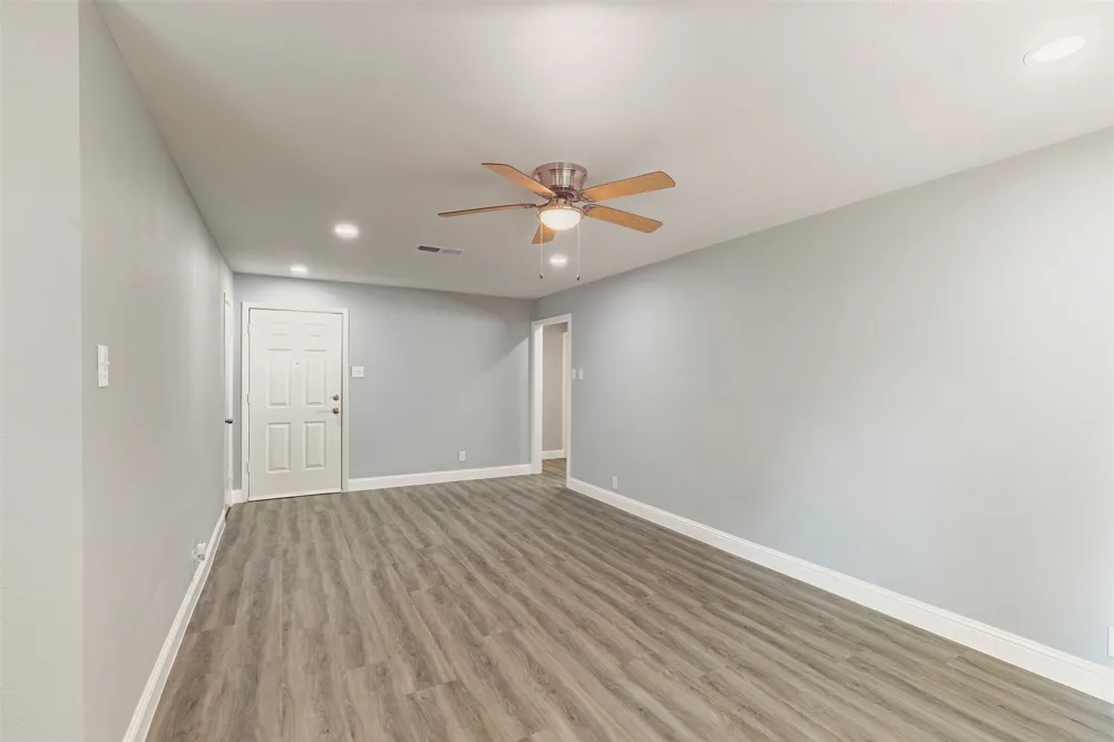 11412 Small Drive Balch Springs, TX 75180