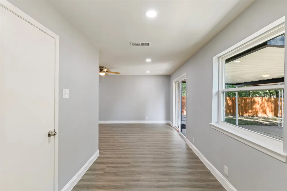 11412 Small Drive Balch Springs, TX 75180