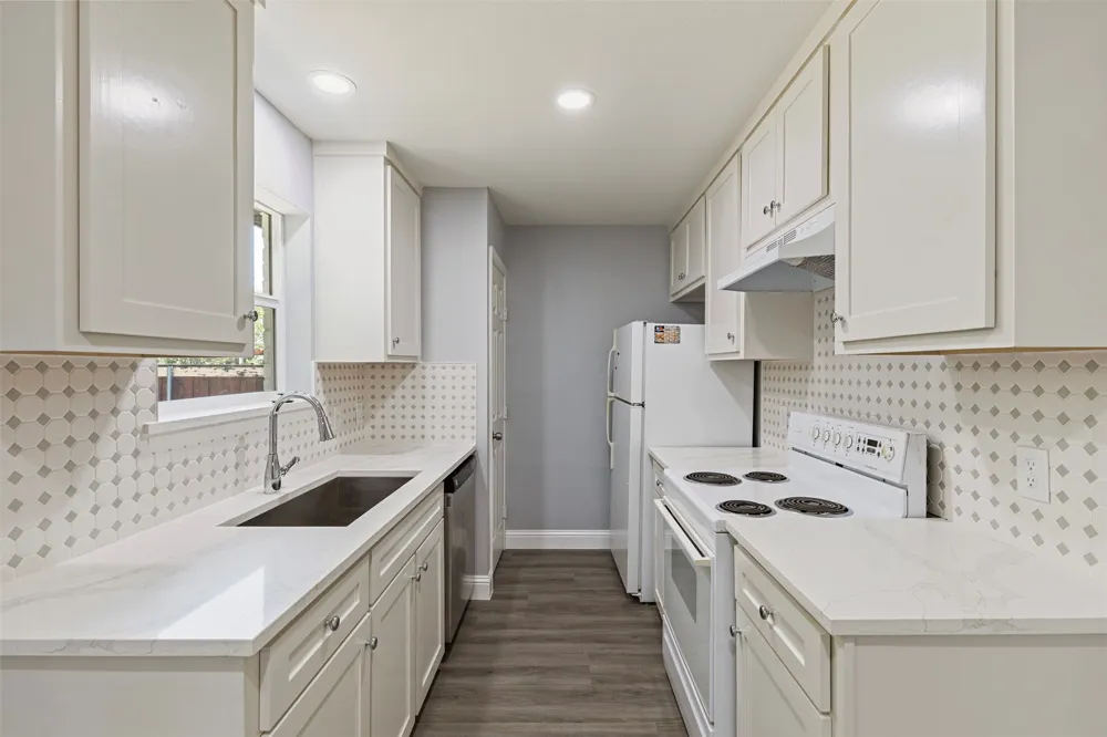 11412 Small Drive Balch Springs, TX 75180