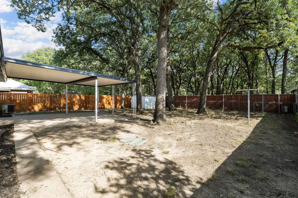 11412 Small Drive Balch Springs, TX 75180