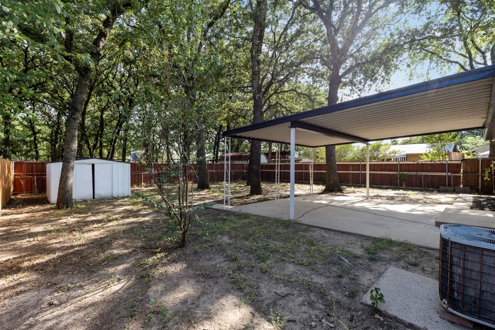 11412 Small Drive Balch Springs, TX 75180