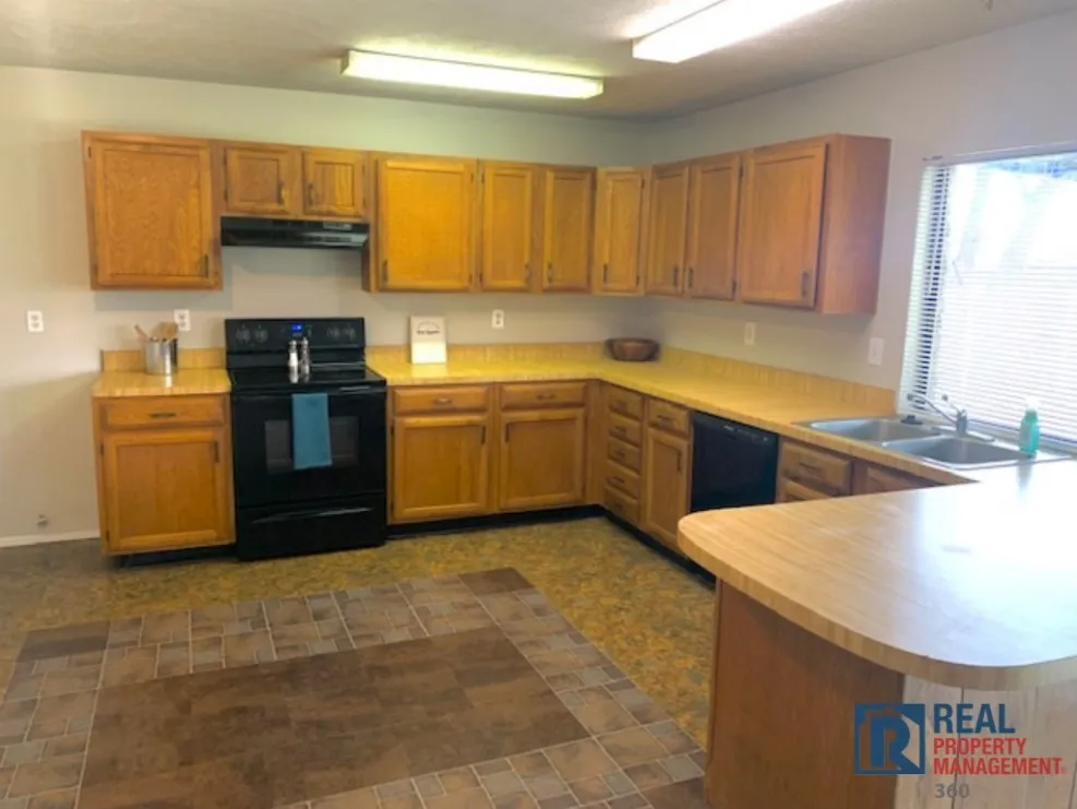 3824 Hackberry Lane Bedford, TX 76021
