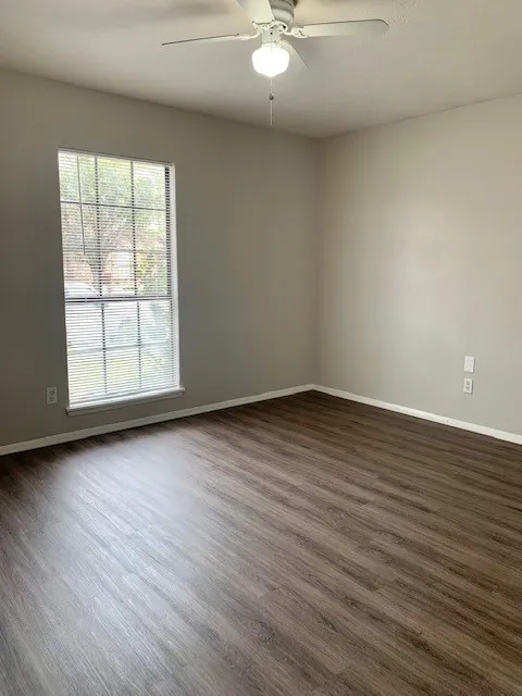 3824 Hackberry Lane Bedford, TX 76021