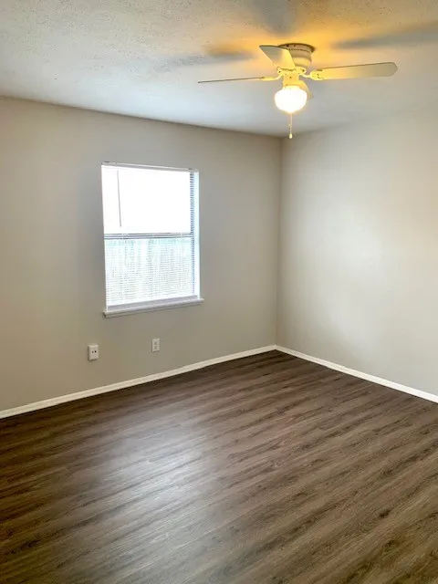 3824 Hackberry Lane Bedford, TX 76021