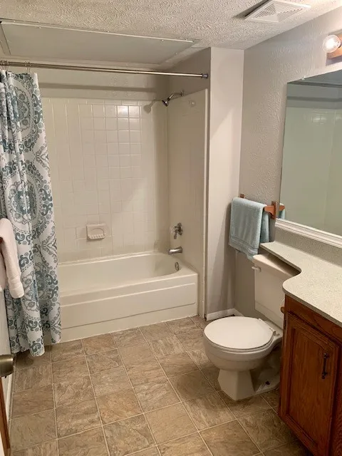 3824 Hackberry Lane Bedford, TX 76021