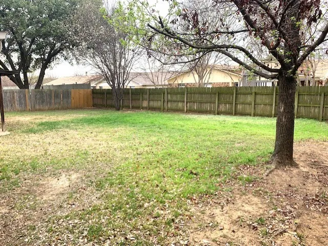 3824 Hackberry Lane Bedford, TX 76021
