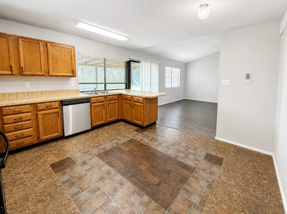 3824 Hackberry Lane Bedford, TX 76021