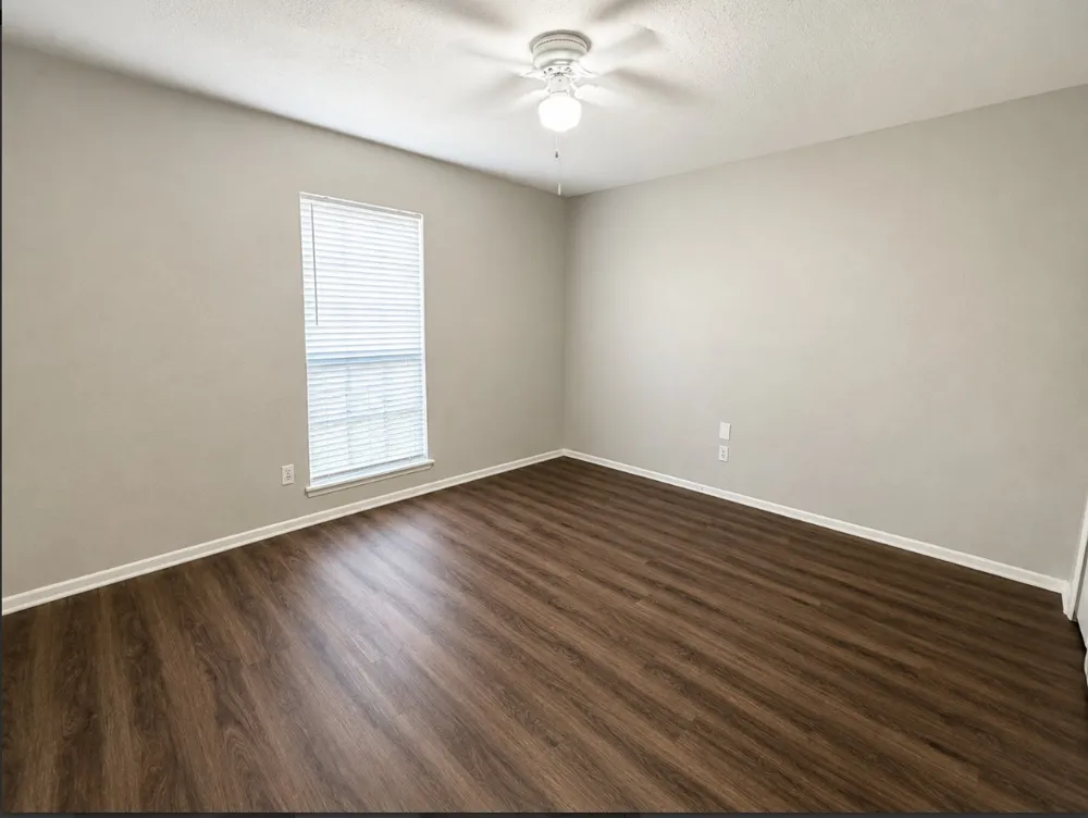 3824 Hackberry Lane Bedford, TX 76021